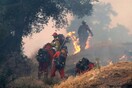 ΗΠΑ: Οι φλόγες συνεχίζουν να απειλούν χιλιάδες σπίτια στην Καλιφόρνια- Ανησυχία και στο Σαν Ντιέγκο