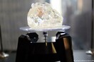 Πωλήθηκε έναντι 5,5 εκατ. ευρώ το «διαμάντι της ειρήνης» στη Σιέρα Λεόνε