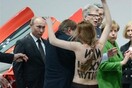 «Βγήκαν από τα ρούχα τους» κατά του Πούτιν στη Γερμανία