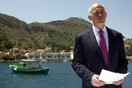 Το Reuters επιστρέφει στο ακριτικό σύμβολο του μνημονίου