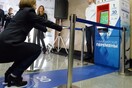 Εκδοτήριο στο Μετρό της Μόσχας δέχεται 30..καθίσματα ως αντίτιμο για ένα εισιτήριο!