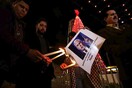 Ο αντιπρόεδρος Μάικ Πενς ανέβαλε το ταξίδι του στη Μέση Ανατολή
