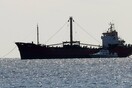 Φορτηγό πλοίο προσάραξε σε νησίδα της Μυκόνου