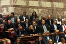 Οι ανακριτές ζητούν την άρση ασυλίας για όλους τους βουλευτές της Χ.Α.