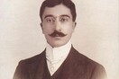 «Τώρα τους δικούς του στίχους λένε»