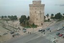 Άνδρας στο Λευκό Πύργο απειλεί να πυροδοτήσει χειροβομβίδα