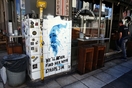 Το αθηναϊκό γκράφιτι με τον Τζίμη Πανούση που έγινε viral