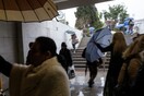 Ο καιρός του Σαββάτου: Καταιγίδες, χιόνια στα ορεινά και πτώση της θερμοκρασίας