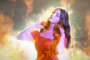 H Lana Del Rey πιάνει φωτιά στο νέο της βίντεο