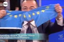 Ιταλία: Τηλεοπτικό "σόου" ευρωσκεπτικιστή βουλευτή της Λέγκας του Βορρά