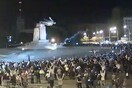 Ουκρανία: Το πλήθος έριξε το άγαλμα του Λένιν