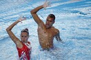 Ένας αθλητής σπάει τα στερεότυπα στη συγχρονισμένη κολύμβηση