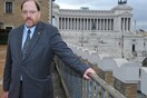Γκάλμπρεϊθ: Οι ΗΠΑ να στηρίξουν την Ελλάδα, αν αποτύχει η Ευρώπη