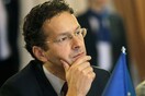 Ο Ντάισελμπλουμ διαψεύδει τον ντε Γκίντος: Δεν συζητείται τρίτο πακέτο στήριξης στην Ελλάδα