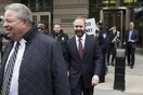 Ο πρώην σύμβουλος του Τραμπ δήλωσε ένοχος για συνωμοσία κατά των ΗΠΑ