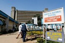 Γιατροί στην Κένυα μπέρδεψαν τους ασθενείς και έκαναν επέμβαση στον εγκέφαλο σε λάθος άνθρωπο