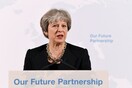Μέι: Δεν θα επιτρέψω στο Brexit να θέσει σε κίνδυνο τη διασφάλιση της ειρήνης στη Βόρεια Ιρλανδία