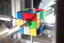 Ρομπότ έκανε νέο παγκόσμιο ρεκόρ λύνοντας τον κύβο του Ρούμπικ σε κλάσματα δευτερολέπτου