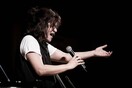 Η παράσταση - πρόταση της Αγγελικής Τουμπανάκη «Συνδέσεις» για τρεις Τετάρτες στο Ίδρυμα Μιχάλης Κακογιάννης