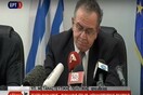 Συγκινημένος και βουρκωμένος ο Μουζάλας αποχαιρέτησε από το Υπουργείο Μεταναστευτικής Πολιτικής