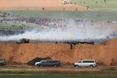 Επτά Παλαιστίνιοι νεκροί από ισραηλινά πυρά και εκατοντάδες τραυματίες στη Γάζα