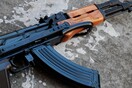 Καλάσνικοφ εντοπίστηκε πεταμένο σε κάδο απορριμμάτων στον Βύρωνα