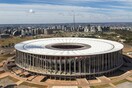 Τα γήπεδα της Βραζιλίας κατέληξαν χώροι πάρκινγκ