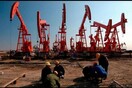 Η ανησυχία για την μείωση παραγωγής πετρελαίου στη Βενεζουέλα «εκτοξεύει» την τιμή του