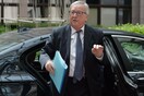 Γιούνκερ: Η Ελλάδα πρέπει να μείνει στο ευρώ