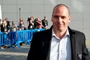 Βαρουφάκης στη Guardian: Η Γερμανία επιθυμεί ένα Grexit για να εκφοβίσει τη Γαλλία