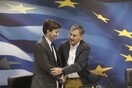 "Σφίγγα" ο Τσακαλώτος στην παράδοση - παραλαβή του Υπουργείου