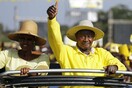 Ο πρόεδρος της Ουγκάντα θέλει να απαγορεύσει τον στοματικό έρωτα: «Το στόμα είναι για να τρώμε»