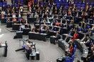 «Η Ελλάδα θα κοστίσει και πάλι δισ. ευρώ στους Γερμανούς φορολογούμενους» γράφει η Bild