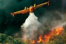 Δύο πυροσβέστες τραυματίστηκαν σε μεγάλη φωτιά κοντά στην Πάτρα