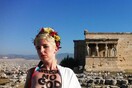 Γυμνή Femen στην Ακρόπολη