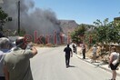 Υπό έλεγχο η πυρκαγιά που απειλούσε σπίτια στην Κρήτη - Κάηκαν οχήματα
