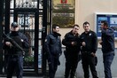 Guardian: Ανησυχία στην Αθήνα προκαλεί η κατάρριψη του ρωσικού μαχητικού