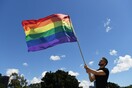 Το δρόμο για τον γάμο ομόφυλων ζευγαριών ανοίγει το νέο Σύνταγμα της Κούβας
