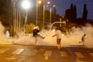 Επεισόδια στο κέντρο της Αθήνας - Δακρυγόνα και συμπλοκές στο συλλαλητήριο για τη Μακεδονία