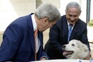 O σκύλος του Νετανιάχου δάγκωσε δύο επισκέπτες, σε εκδήλωση