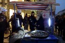 Όταν ο περίφημος καστανάς της πλατείας Αριστοτέλους είχε εμφανιστεί στην τηλεόραση