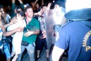 Αιματηρές συμπλοκές ΜΑΤ και μεταναστών στη Μυτιλήνη τη νύχτα - 4 τραυματίες