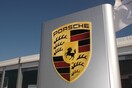 Η Porsche ανακαλεί 60.000 οχήματα γιατί υπάρχει κίνδυνος διαρροής στο σύστημα τροφοδοσίας καυσίμου