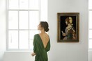 Η Βικτόρια Μπέκαμ συνεργάζεται με τον οίκο Sotheby's σε μια δημοπρασία κλασικών έργων τέχνης
