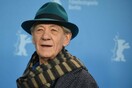 Ian McKellen: Στο Χόλιγουντ και την Ακαδημία Κινηματογράφου είναι ρατσιστές και ομοφοβικοί