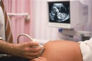 Σε δίκη για έκτρωση σε 13χρονη, γιατρός και ο 34χρονος που κατηγορείται για αποπλάνηση