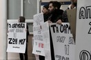 «Τα φάρμακά μου είναι η ζωή μου» - Διαμαρτυρία της «Θετικής Φωνής» έξω από το Λαϊκό Νοσοκομείο