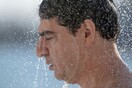 Η βραβευμένη τραγική κωμωδία του Μπάμπη Μακρίδη «Οίκτος» κάνει πανελλαδική πρεμιέρα στη Στέγη