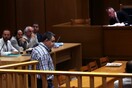 Απειλές και χυδαίες βρισιές Ρουπακιά σε φωτορεπόρτερ-Ένταση στη δίκη της Χ.Α.