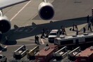 Συναγερμός στο JFK: Σε καραντίνα αεροσκάφος από το Ντουμπάι με άρρωστους επιβάτες